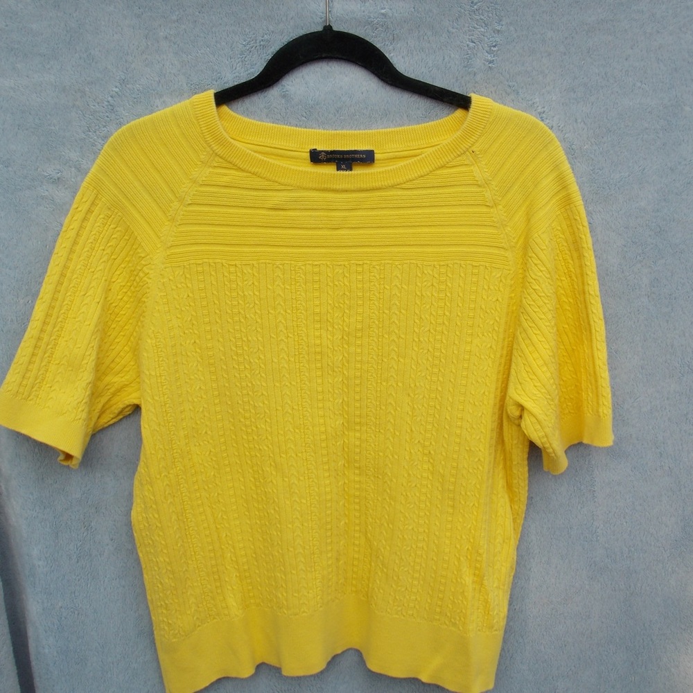 Brooks Brothers Yellow Crew Neck Sweater